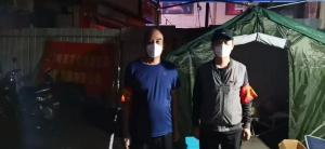 市文旅集團(tuán)一線戰(zhàn)“疫”之：黨旗飄揚(yáng)在門外，黨旗扎根在心里，53歲和35歲黨員成絕佳搭檔